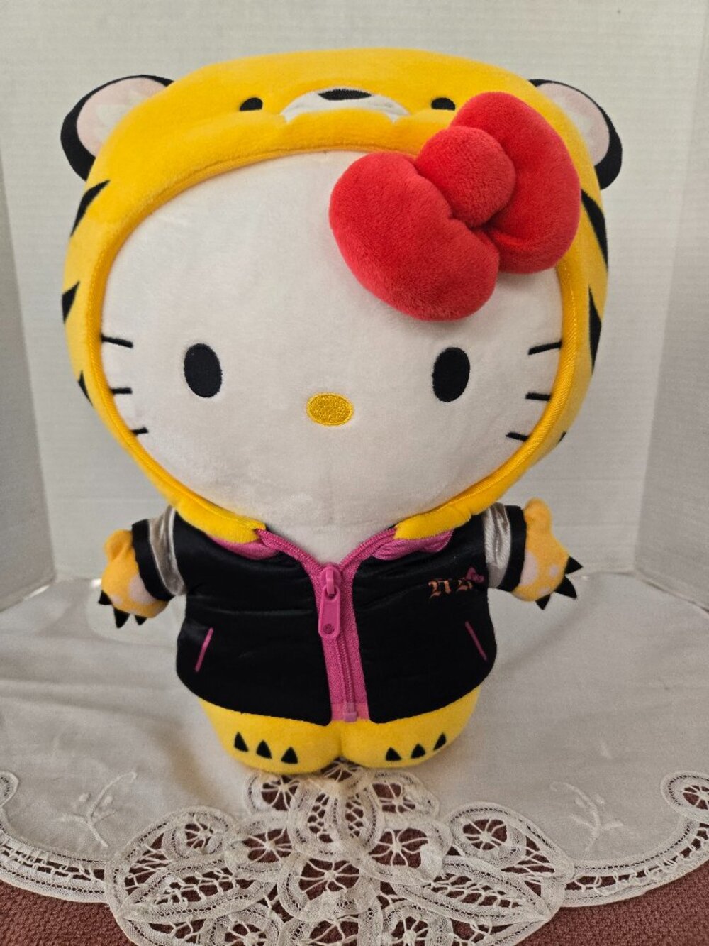 Collectors Hard to Find xl 14" Year of the Tiger 2021 Hello Kitty Plush
